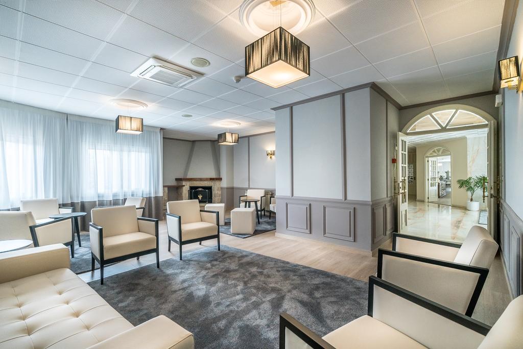 סנשנשו Hotel Ton מראה חיצוני תמונה